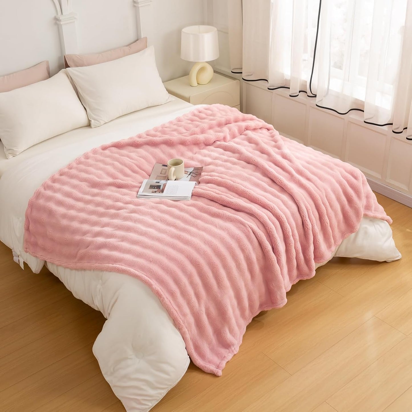 YUSOKI Luxury 3D Bubble Throw Blanket 3.1lb,All Ages,Home Decoration, (Light Pink,60 * 80inches)