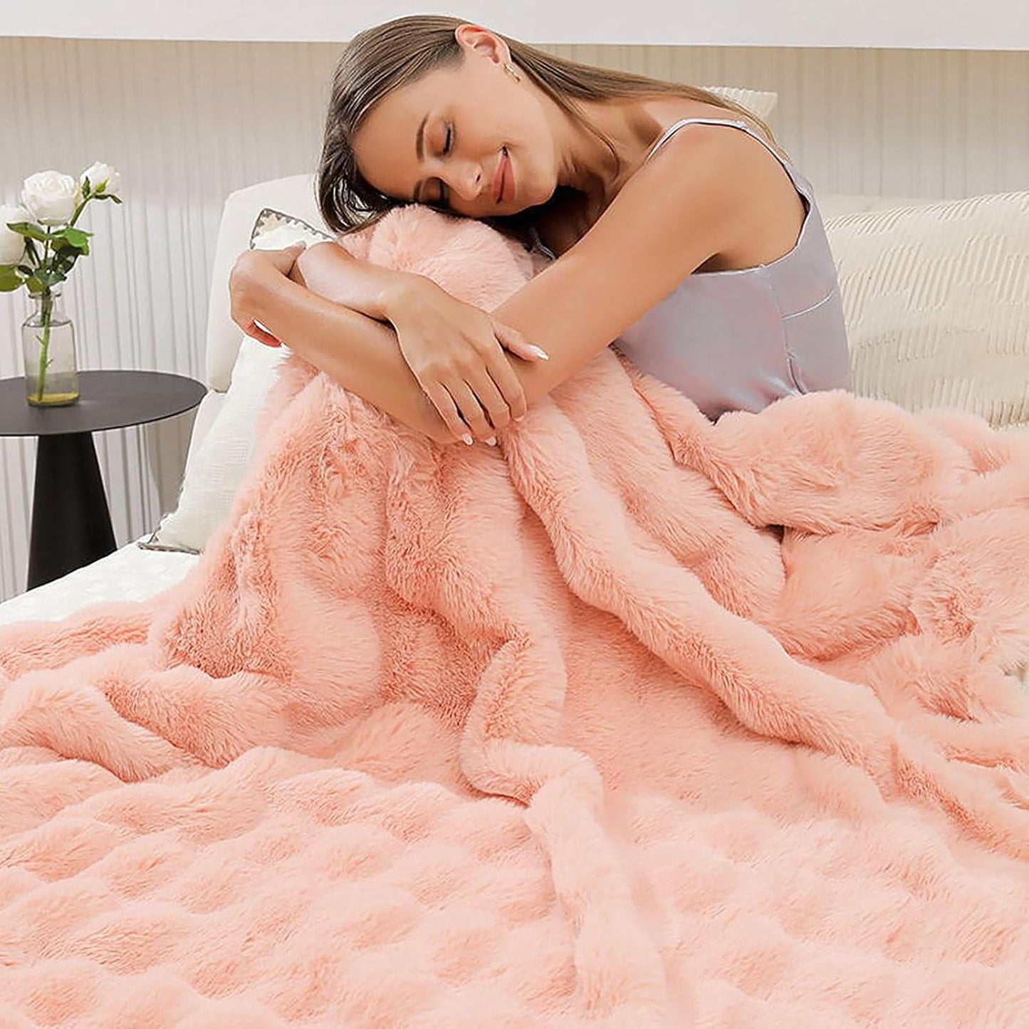 UKELER Pink Faux Fur Throw Blanket for Girls 50''x60'' Decorative Shaggy Velvet Blanket Fluffy Cozy Plush Warm Bed Throws for Bedroom, Living Room, Couch, Sofa, Office, Camping