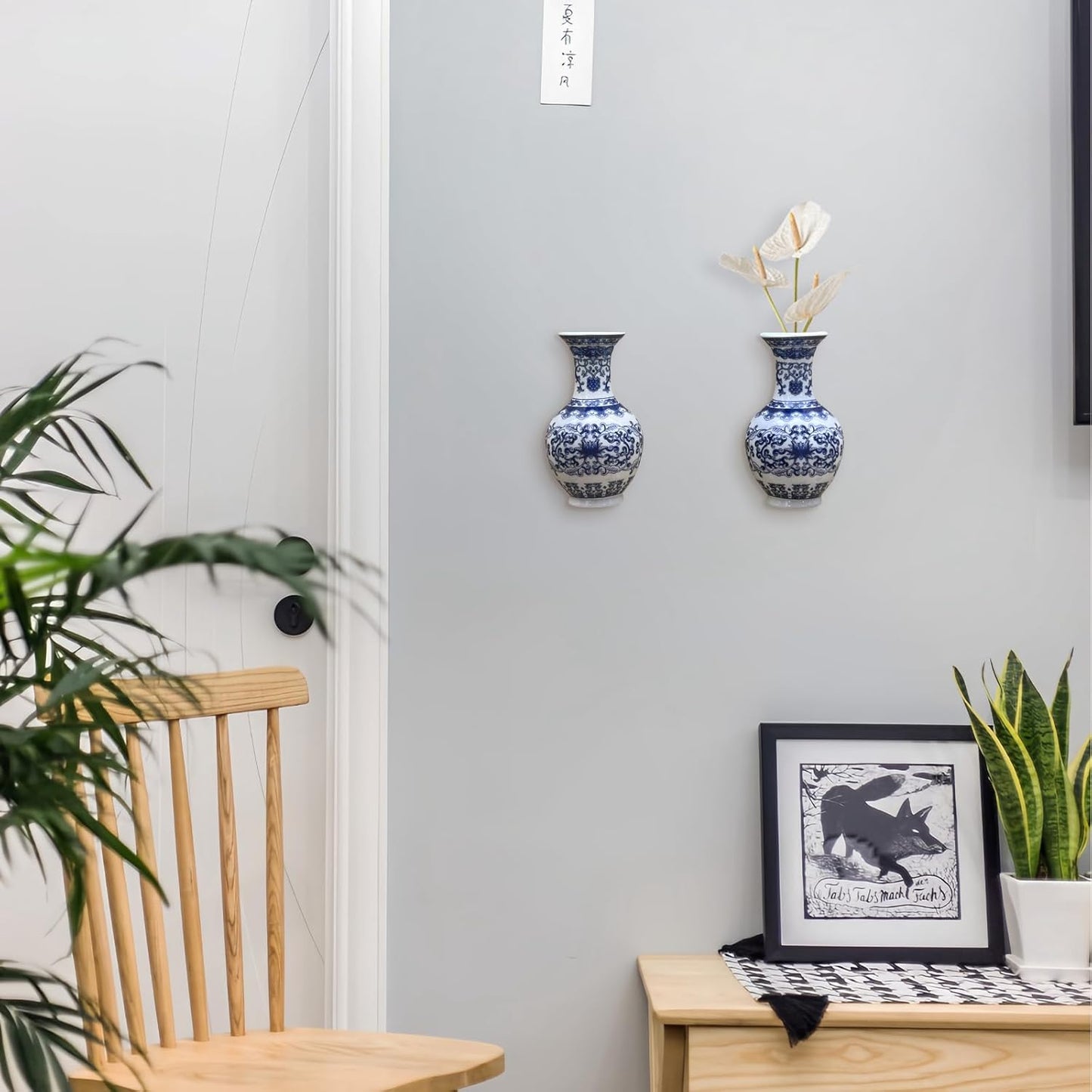 Set of Two Blue and White Porcelain Wall Vases for Flowers – Handmade Chinoiserie Ceramic Wall Mounted Flower Vase, Decorative Hanging Vases for Living Room, Bookshelf & Indoor Décor