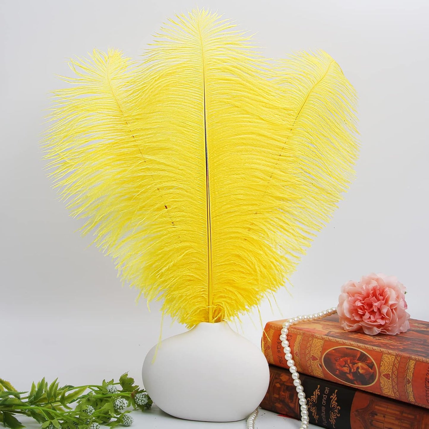 THARAHT Yellow Ostrich Feathers 12pcs Large Natural Bulk 14-16Inch 35cm-40cm for Wedding Party Centerpieces Easter Gatsbi and Home Decoration Feathers