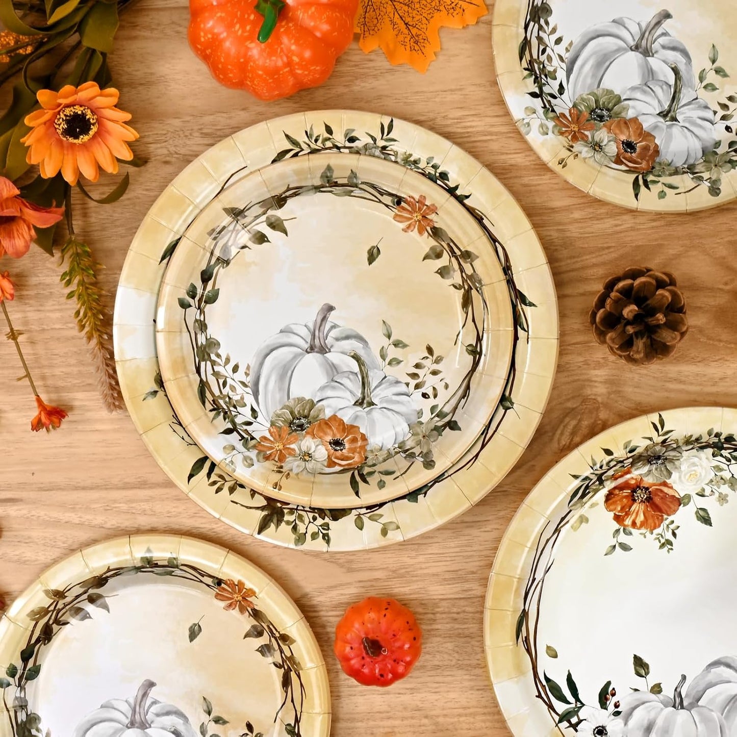 Homlouue 200 PCS Fall Plates and Napkins, Thanksgiving Plates and Napkins Sets, Watercolor Pumpkins Plate and Napkin for Fall Dinner, Thanksgiving Paper Plate for fall Autumn Harvest Party Supplies