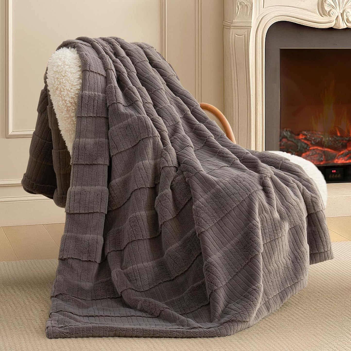 Amélie Home Luxury Striped Faux Fur Throw Blanket for Couch, Embossed Split Fur Cozy Fuzzy Fluffy Luxurious Soft Plush Sofa Chair Bed Gift Blankets for Women Men Wife Friend, 60"x80", Charcoal Gray
