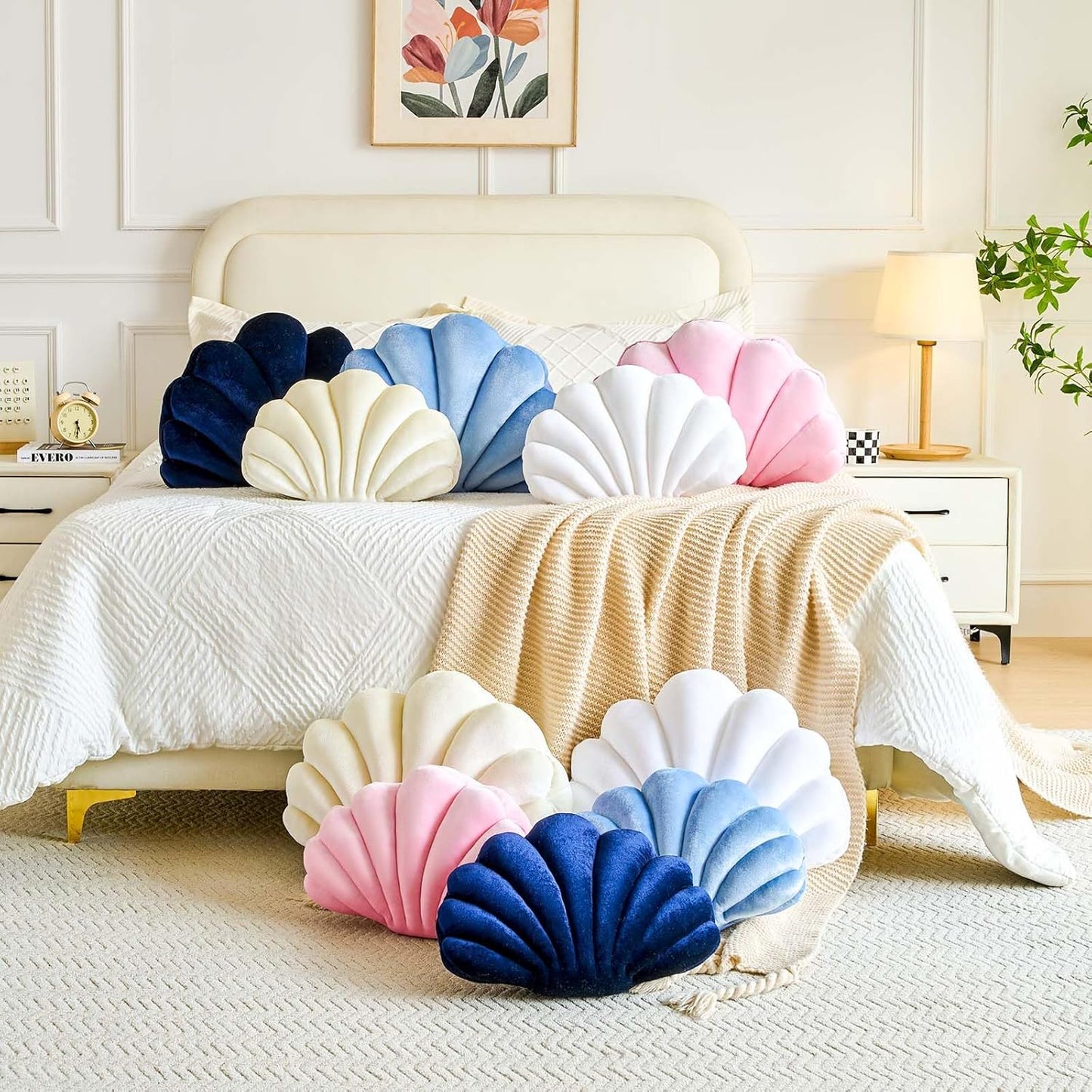 Dusty Blue Seashell Throw Pillows, Shell Shaped Throw Pillows, 18 Inch Soft Velvet Home Decorative Pillow Plush Cushion for Bed Couch Living Sofa Room Decor Accent Throw Pillow