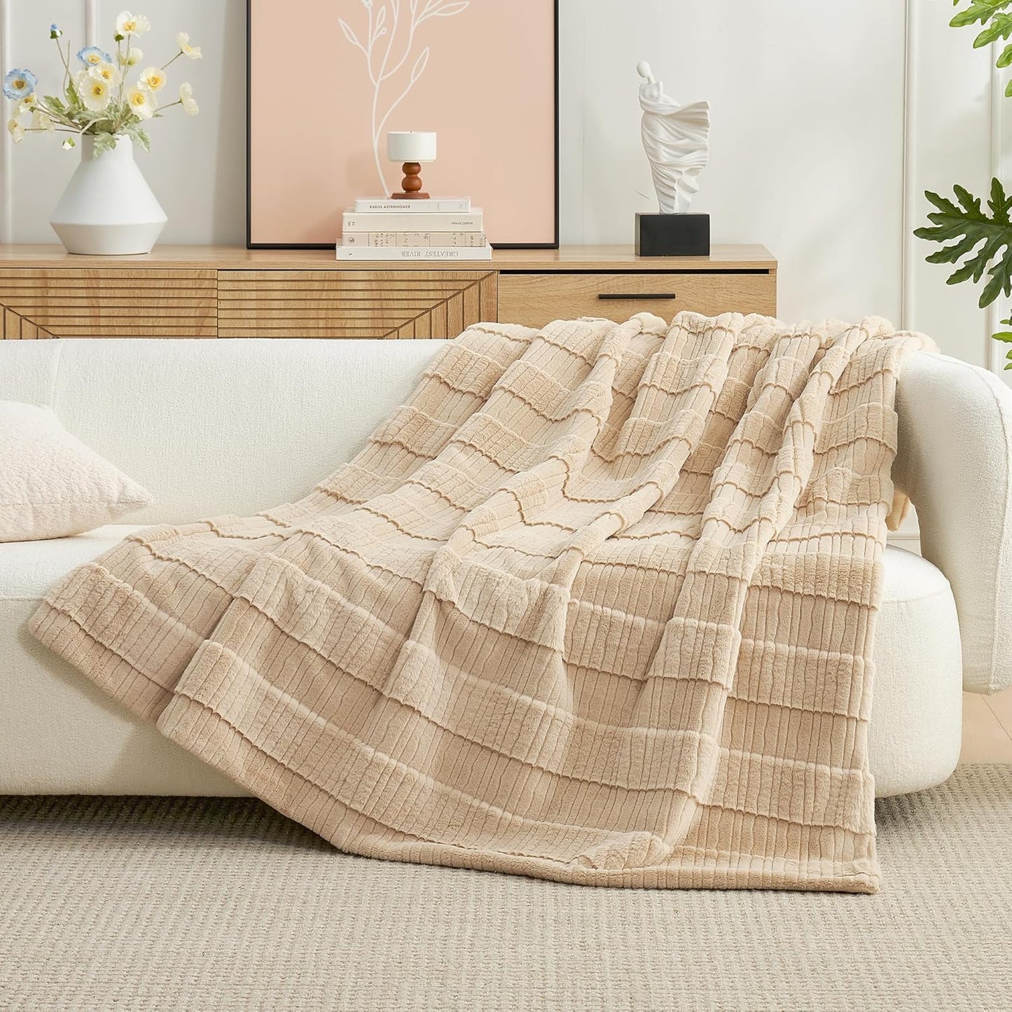 Amélie Home Luxury Striped Faux Fur Throw Blanket for Couch, Embossed Split Fur Cozy Fuzzy Fluffy Luxurious Soft Plush Sofa Chair Bed Gift Blankets for Women Men Wife Friend, 88"x90", Beige